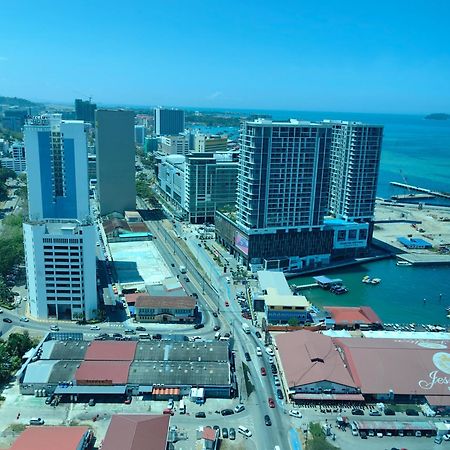 Jesselton Quay By Miraton Lodge 1 コタキナバル エクステリア 写真