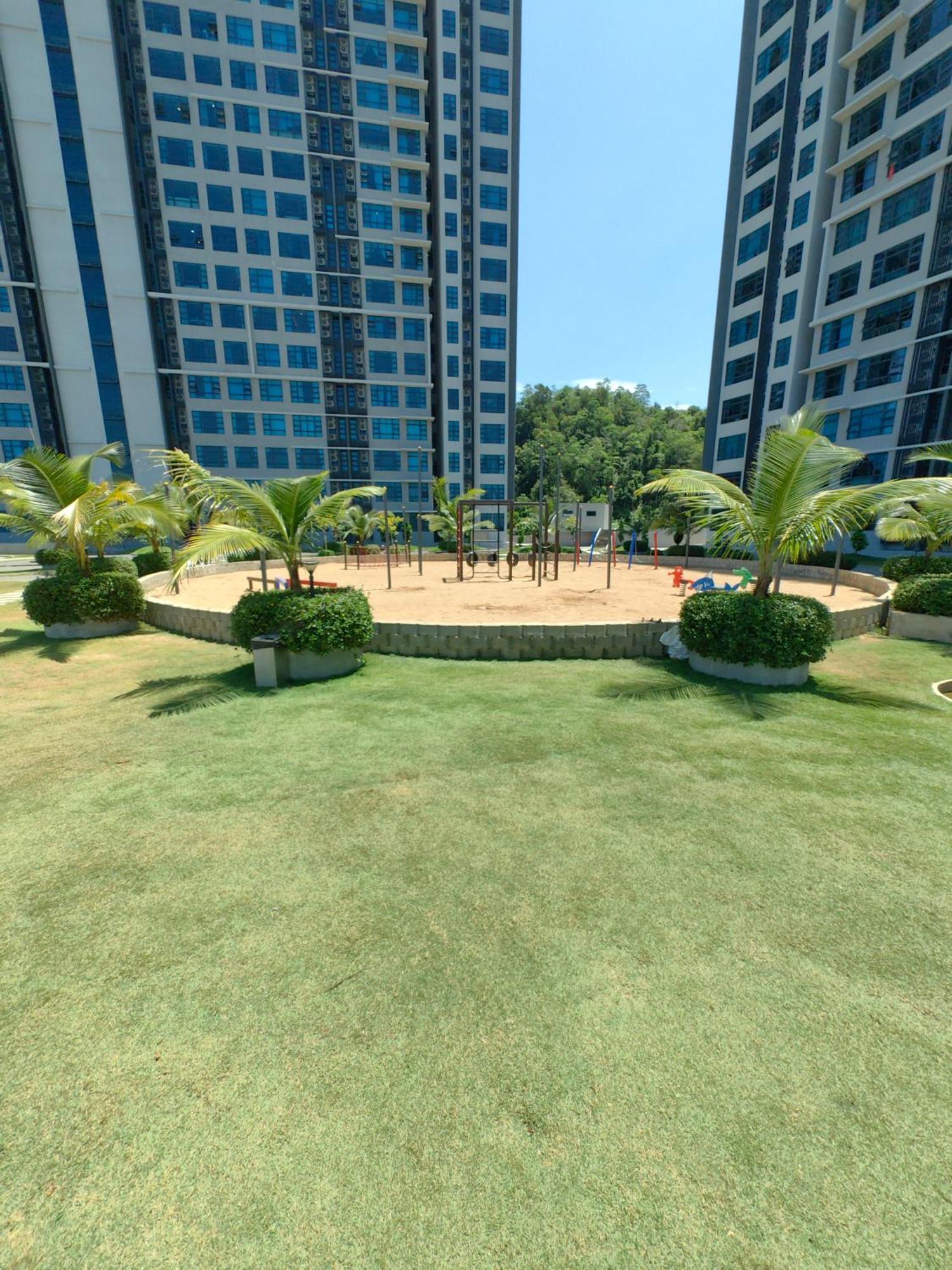 Jesselton Quay By Miraton Lodge 1 コタキナバル エクステリア 写真